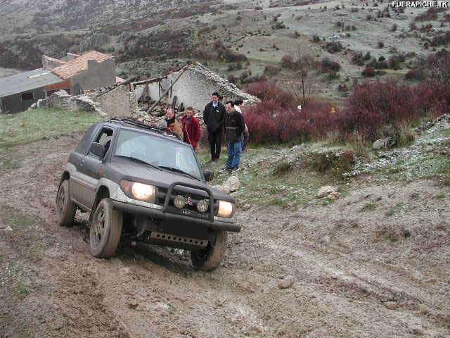 Mitsubishi Montero IO 4x4